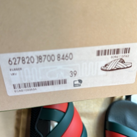Gucci Women's Web Slide Rubber Sandals Sz 39 BNIB Made in Italy π― Authentic - Picture 8 of 13